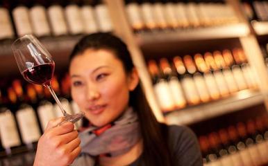 澳斯特 讓高檔紅酒走進(jìn)尋常人家的葡萄酒銷售新篇章